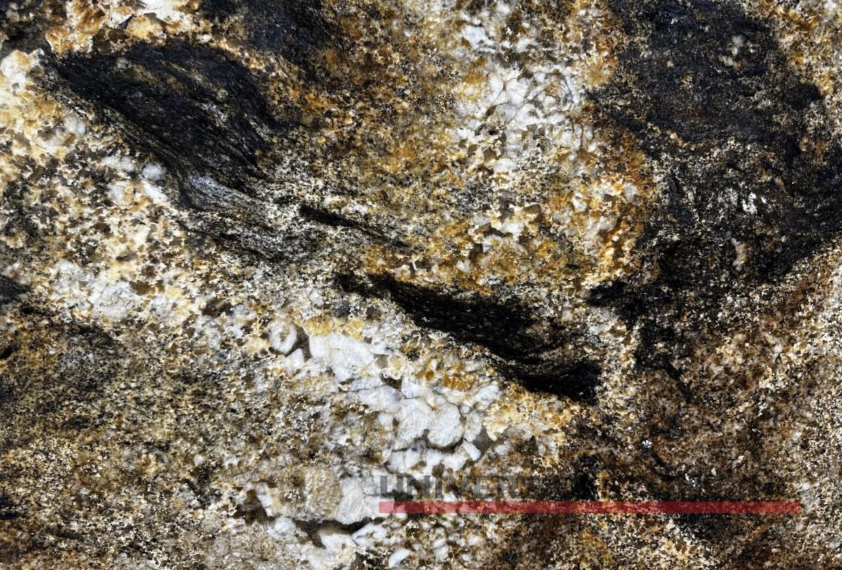 Magma Gold – Polished Granite 3cm (1)